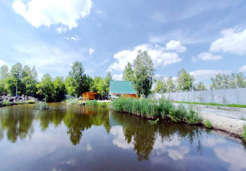 Дом на 6 человек  площадью 150 м2 на озере Исетское в Екатеринбурге
