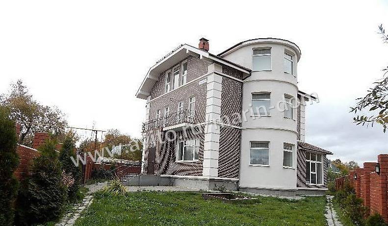 Дом на 20 чел  площадью 350 м2 на озере Шарташ в Екатеринбурге
